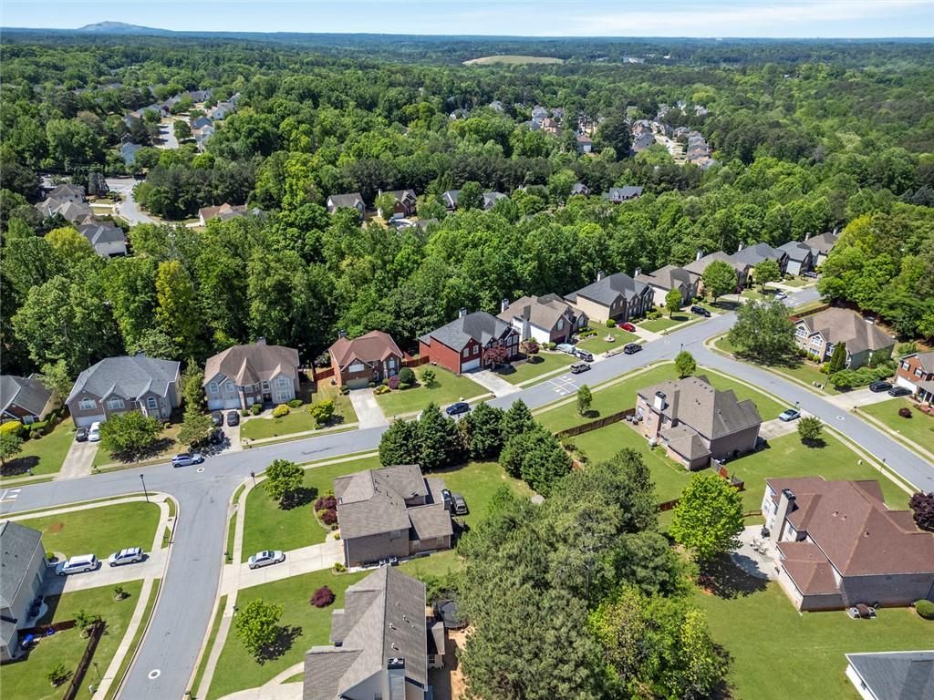 Image 5 of property listing at 241 Kirkland Drive, Lawrenceville, GA 30044