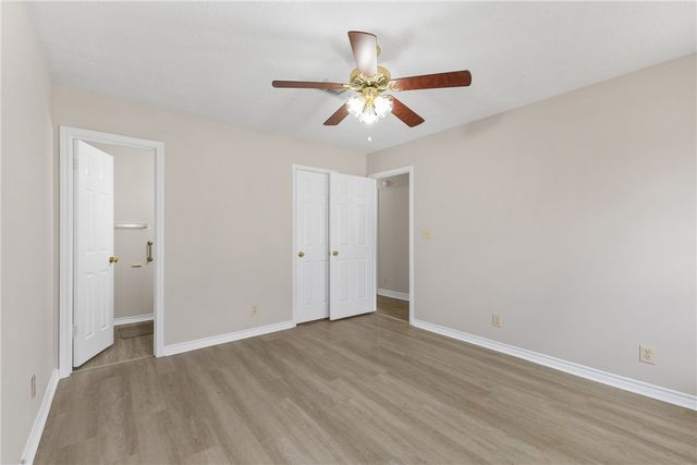 2405 Woodbend Drive, Bryan, TX 77803