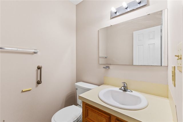 2405 Woodbend Drive, Bryan, TX 77803