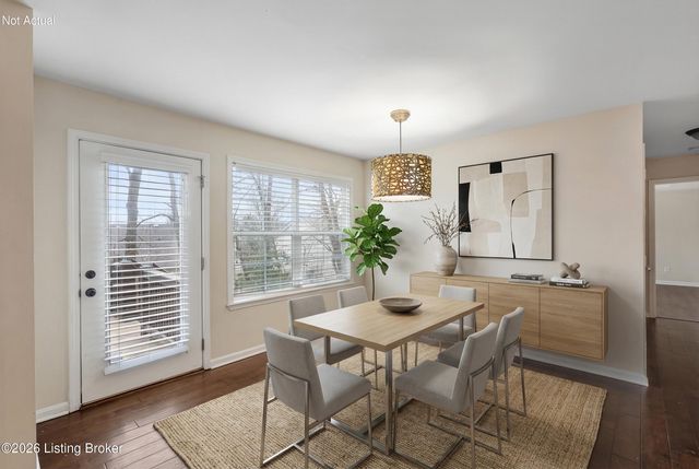 4000 Emerald Spring Pl, Louisville, KY 40245