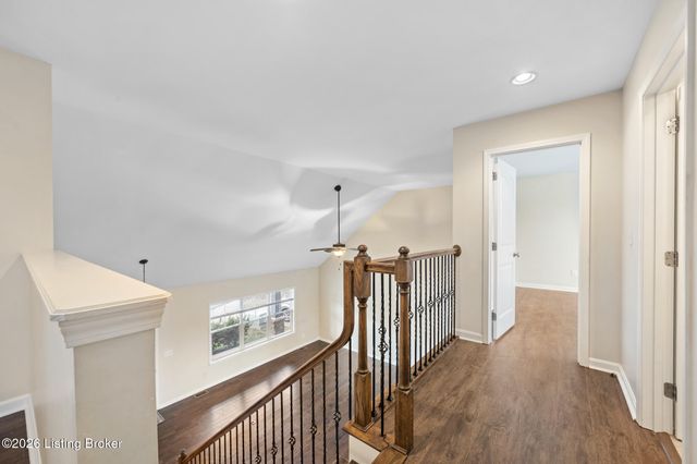 4000 Emerald Spring Pl, Louisville, KY 40245