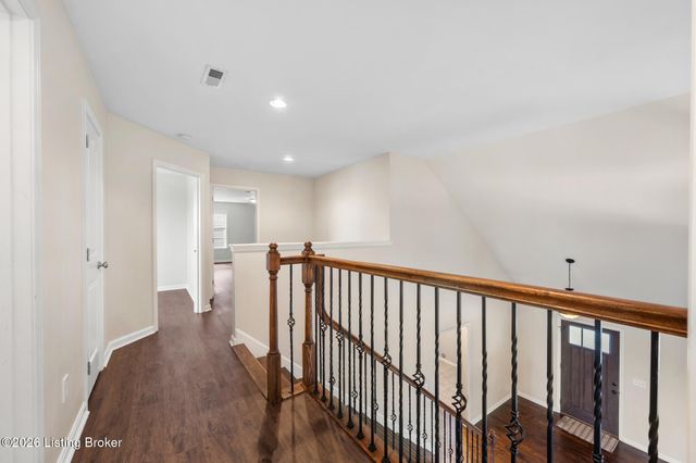 4000 Emerald Spring Pl, Louisville, KY 40245