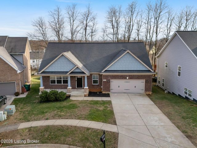 4000 Emerald Spring Pl, Louisville, KY 40245