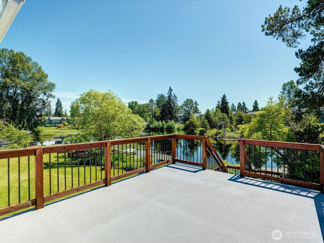 516 72nd Street SE, Everett, WA 98203