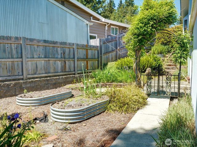 516 72nd Street SE, Everett, WA 98203