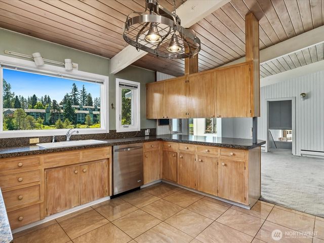 516 72nd Street SE, Everett, WA 98203