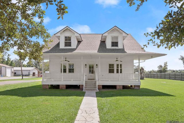 8326 La Hwy 941, Gonzales, LA 70737