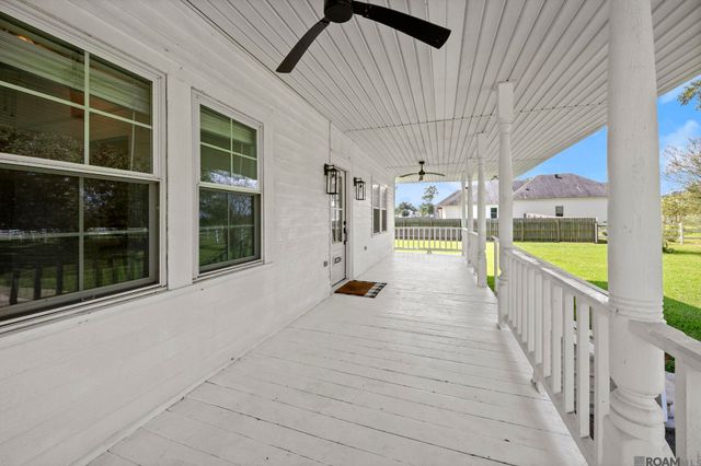 8326 La Hwy 941, Gonzales, LA 70737