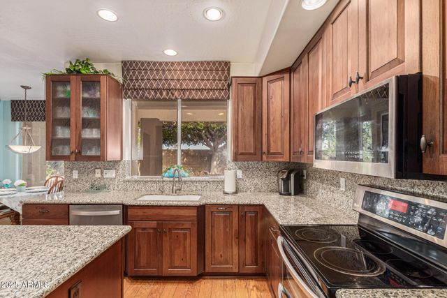 12803 N 57th Avenue, Glendale, AZ 85304