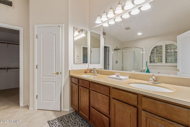 12803 N 57th Avenue, Glendale, AZ 85304