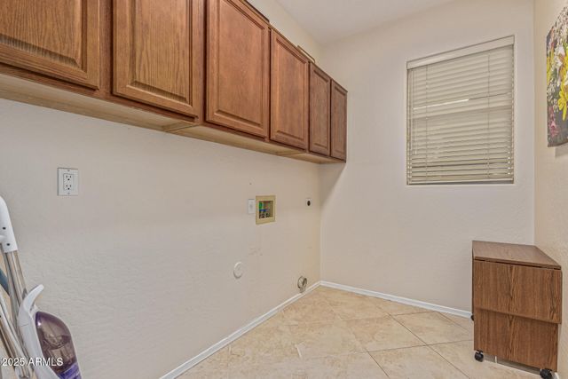 12803 N 57th Avenue, Glendale, AZ 85304