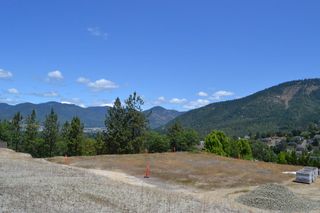 2060 SE Wyndham Way, Grants Pass, OR 97527