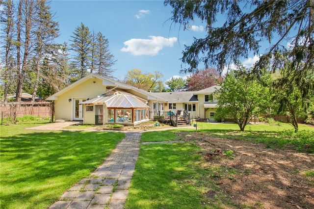 44 Crescent Hill Road, Perinton, NY 14534