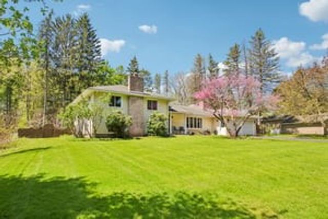 44 Crescent Hill Road, Perinton, NY 14534