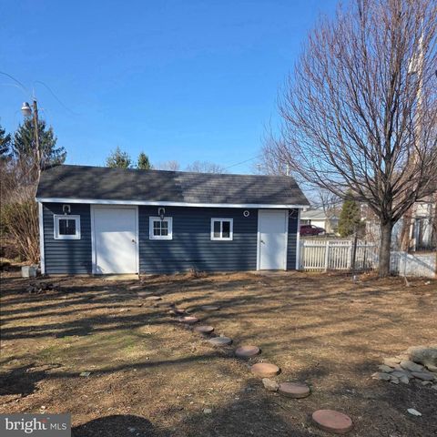 212 BARCROFT RD, York, PA 17406