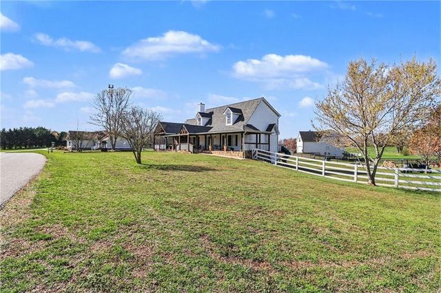 16 Carol Anne Drive, Murrayville, GA 30564