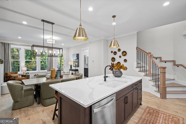 1977 American Way 30, Kennesaw, GA 30144