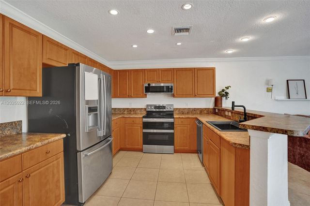 11953 Donlin Dr, Wellington, FL 33414