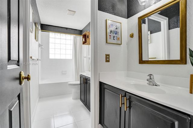 11953 Donlin Dr, Wellington, FL 33414
