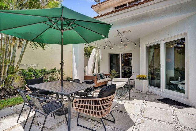 11953 Donlin Dr, Wellington, FL 33414