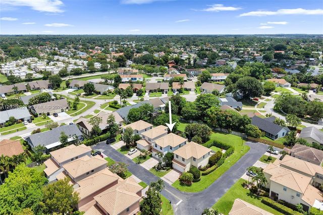 11953 Donlin Dr, Wellington, FL 33414