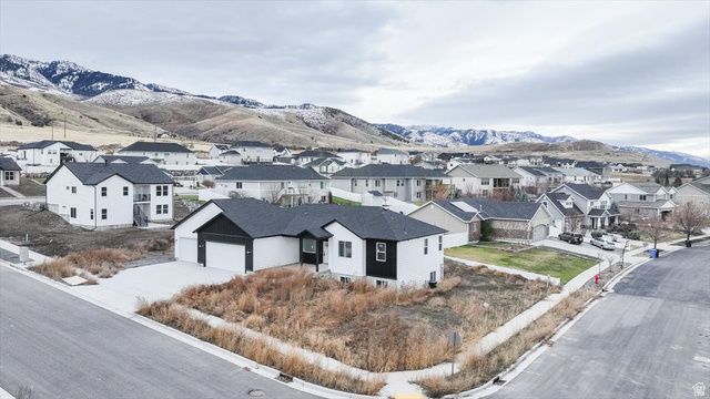 1164 E 30 S, Smithfield, UT 84335