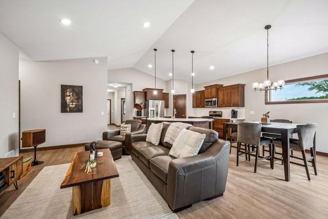 3134 Zuni Way NW, Anoka, MN 55303
