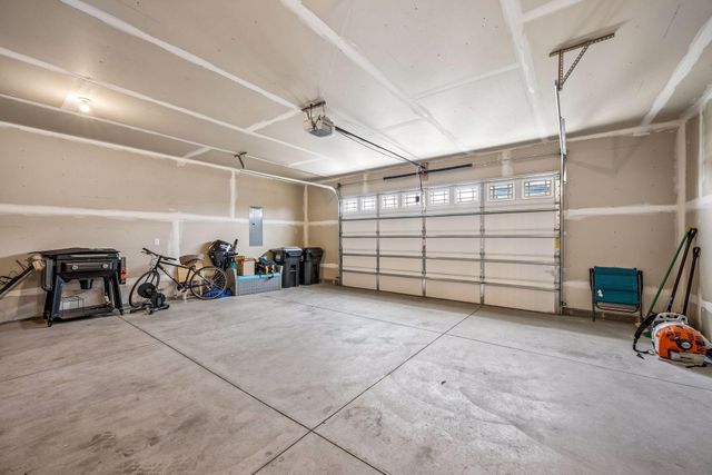 3134 Zuni Way NW, Anoka, MN 55303