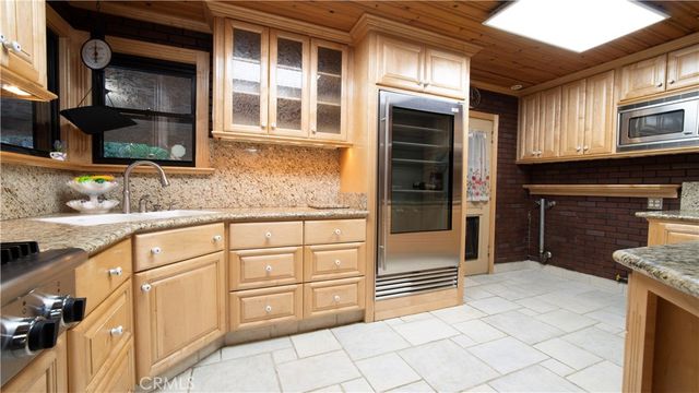 8417 Tampa Avenue, Northridge, CA 91324
