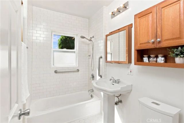 2207 N Lamer Street, Burbank, CA 91504