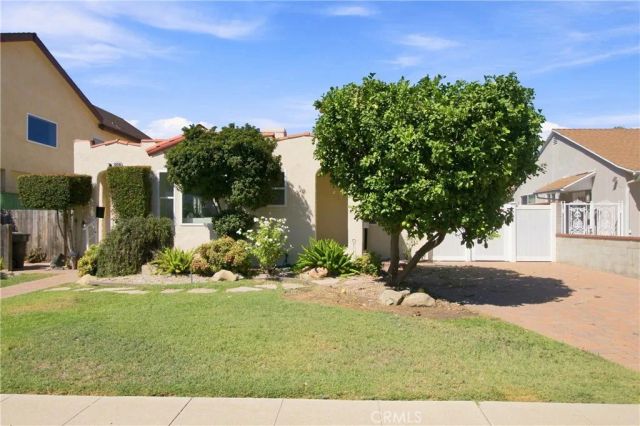 2207 N Lamer Street, Burbank, CA 91504