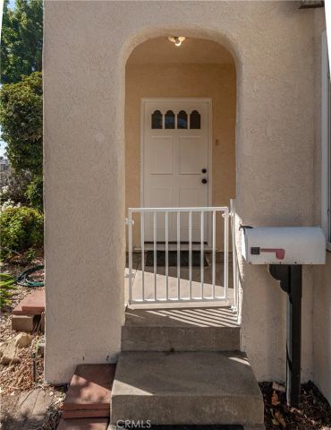 2207 N Lamer Street, Burbank, CA 91504