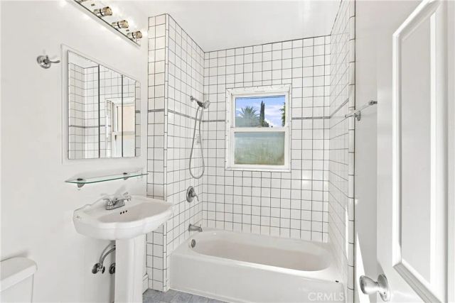 2207 N Lamer Street, Burbank, CA 91504