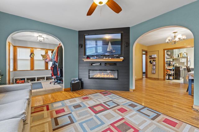 229 N 2nd Street, New Richmond, WI 54017