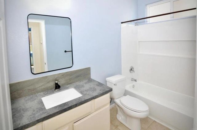 3528 Lake Shore Ave, Fallbrook, CA 92028