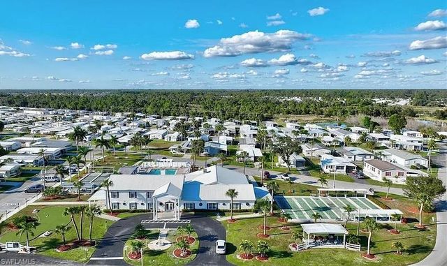 216 Captains WALK, North Fort Myers, FL 33917