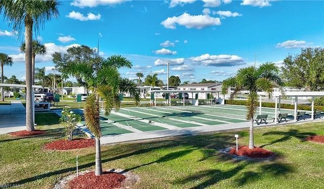 216 Captains WALK, North Fort Myers, FL 33917