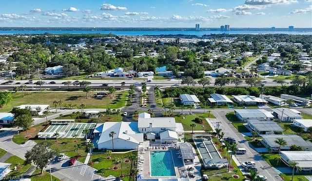 216 Captains WALK, North Fort Myers, FL 33917