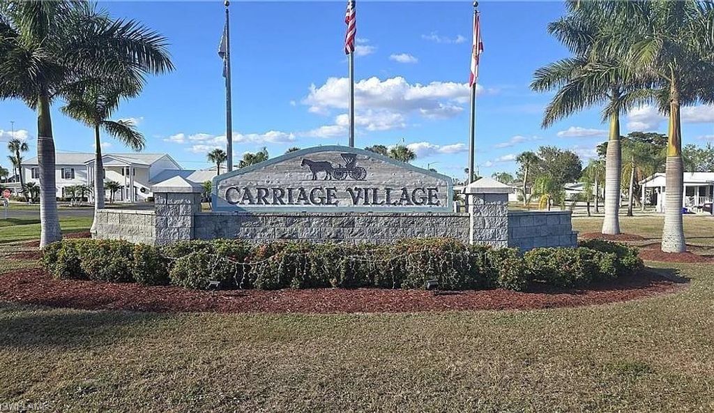 216 Captains WALK, North Fort Myers, FL 33917