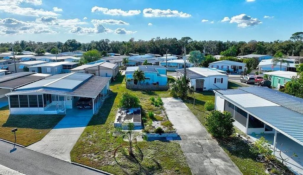 216 Captains WALK, NORTH FORT MYERS, FL 33917 — photo 3