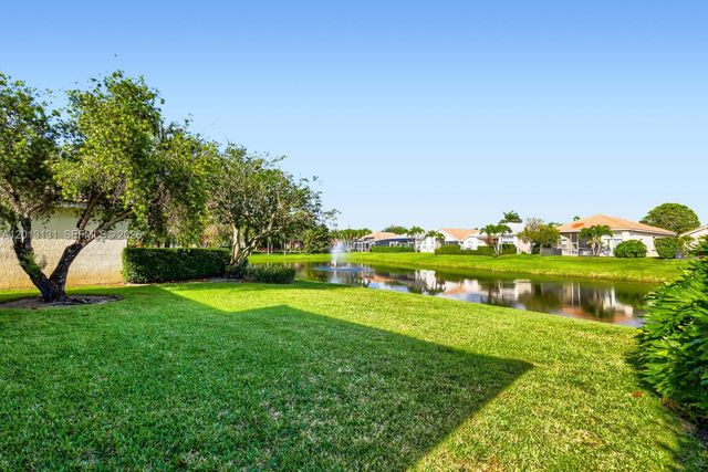 117 Palm Circle, Atlantis, FL 33462