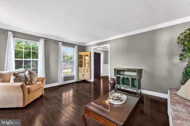 3 SHANNON WAY, Flemington, NJ 08822