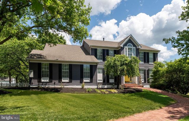 3 SHANNON WAY, Flemington, NJ 08822