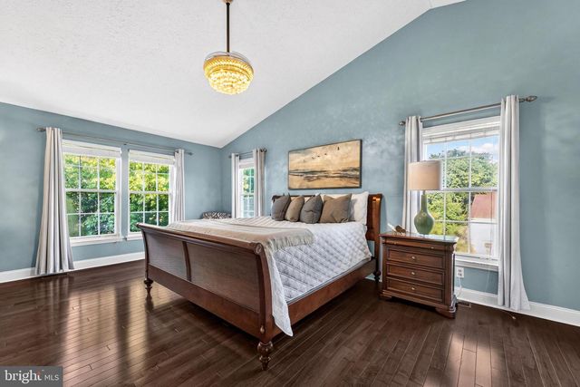 3 SHANNON WAY, Flemington, NJ 08822