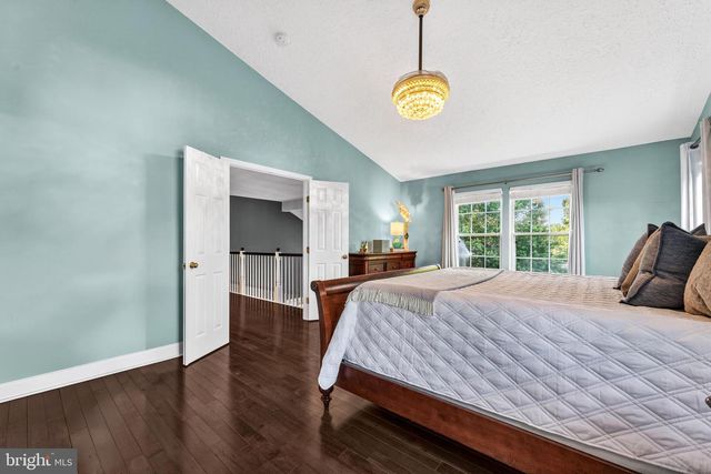 3 SHANNON WAY, Flemington, NJ 08822