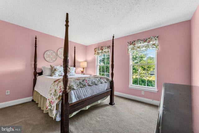 3 SHANNON WAY, Flemington, NJ 08822