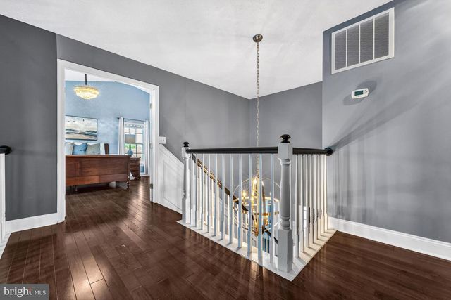3 SHANNON WAY, Flemington, NJ 08822
