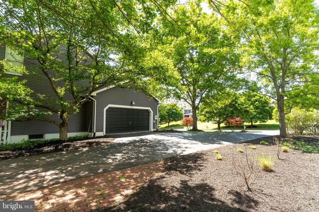 3 SHANNON WAY, Flemington, NJ 08822