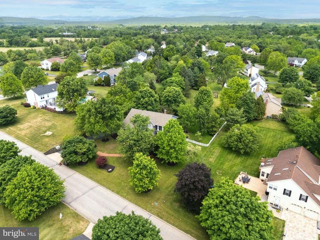 3 SHANNON WAY, Flemington, NJ 08822