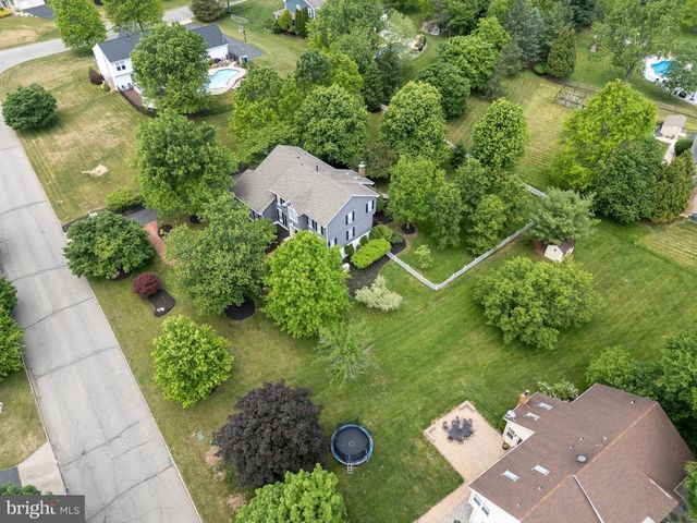 3 SHANNON WAY, Flemington, NJ 08822